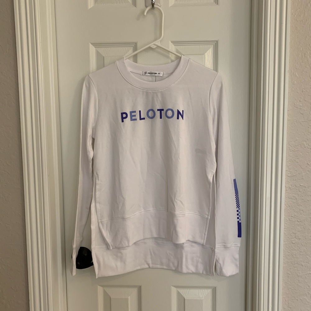 New with tags Xsmall peloton side slit long sleeve
